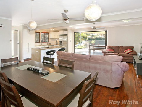 Beach House On Jones Parade, Central Coolum Beach - Accommodation Sunshine Coast 6