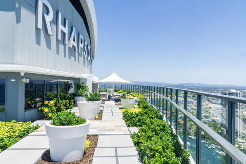Rhapsody Resort - Official - Accommodation Sunshine Coast 1