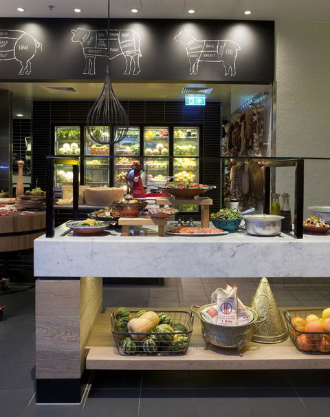 QT Gold Coast - Accommodation Sunshine Coast 15