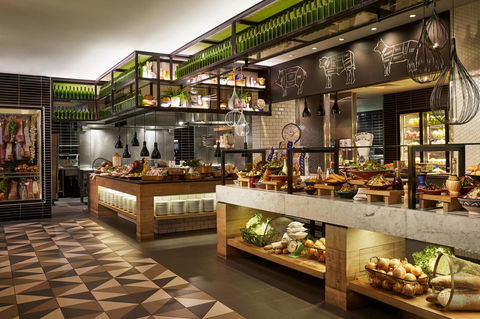 QT Gold Coast - Accommodation Sunshine Coast 11