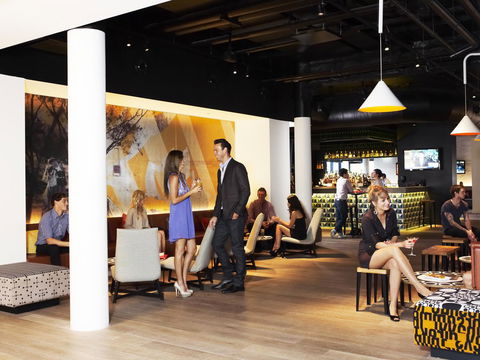 QT Gold Coast - Accommodation Sunshine Coast 39