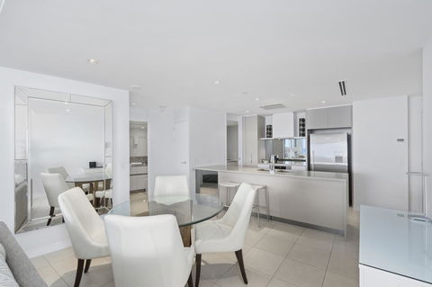 Soul Surfers Paradise - Gclr - Accommodation Sunshine Coast 2