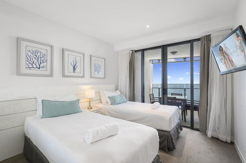 Soul Surfers Paradise - Gclr - Accommodation Sunshine Coast 7