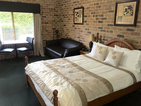 Country Gardens Motor Inn - Accommodation Sunshine Coast 15