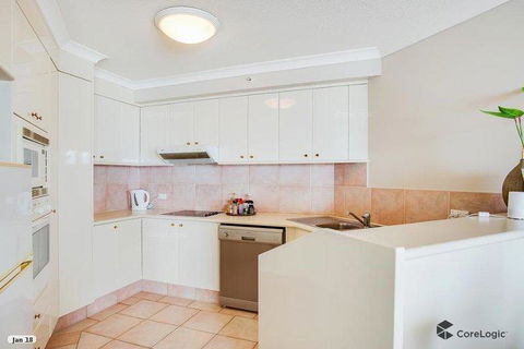 APR Private SUITES MOROC By The Beach - Accommodation Sunshine Coast 27