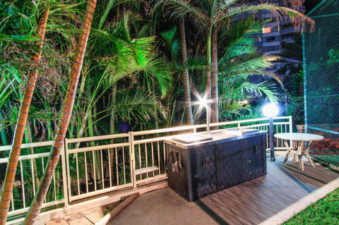 Seacrest Beachfront Apartments Surfers Paradise - Accommodation Sunshine Coast 31