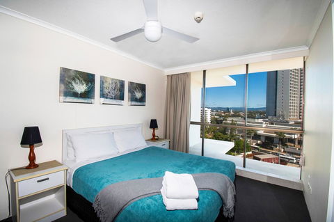 Seacrest Beachfront Apartments Surfers Paradise - Accommodation Sunshine Coast 27