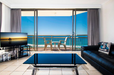 Seacrest Beachfront Apartments Surfers Paradise - Accommodation Sunshine Coast 13