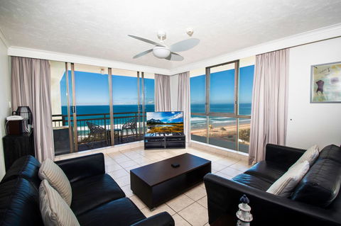 Seacrest Beachfront Apartments Surfers Paradise - Accommodation Sunshine Coast 24
