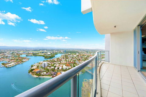 The Towers Of Chevron Renaissance - Holidays Gold Coast - Accommodation Sunshine Coast 12