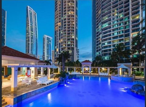 The Towers Of Chevron Renaissance - Holidays Gold Coast - Accommodation Sunshine Coast 5