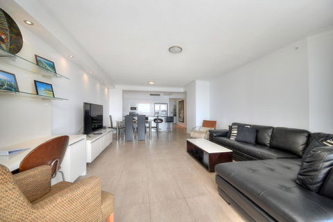 The Towers Of Chevron Renaissance - Holidays Gold Coast - Accommodation Sunshine Coast 21