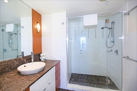 The Towers Of Chevron Renaissance - Holidays Gold Coast - Accommodation Sunshine Coast 38