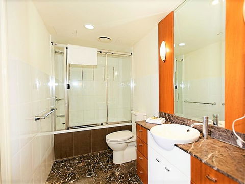 The Towers Of Chevron Renaissance - Holidays Gold Coast - Accommodation Sunshine Coast 35