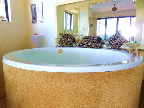 Gaia On Bribie Island - Accommodation Sunshine Coast 12