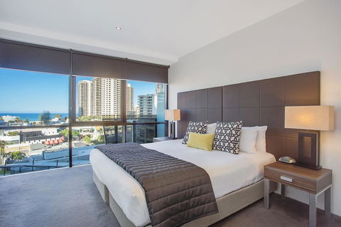 Mantra Circle On Cavill - Accommodation Sunshine Coast 25