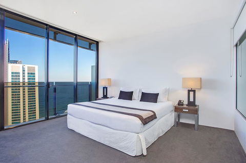 Mantra Circle On Cavill - Accommodation Sunshine Coast 9