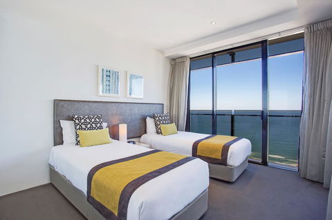 Mantra Circle On Cavill - Accommodation Sunshine Coast 17