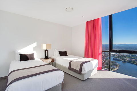 Mantra Circle On Cavill - Accommodation Sunshine Coast 5