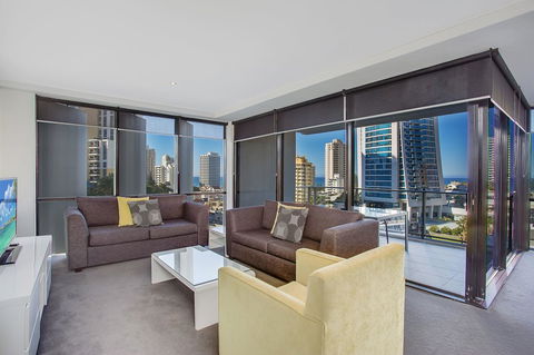 Mantra Circle On Cavill - Accommodation Sunshine Coast 21