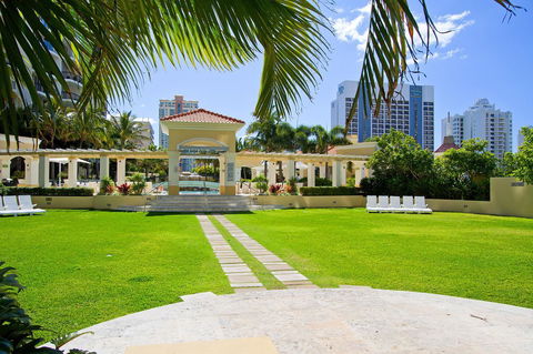 Towers Of Chevron - Private Apartment - Accommodation Sunshine Coast 16