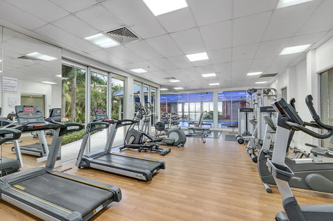 Towers Of Chevron - Private Apartment - Accommodation Sunshine Coast 17