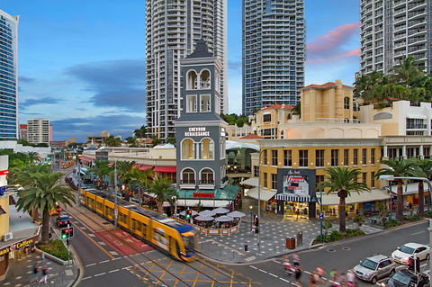 Towers Of Chevron - Private Apartment - Accommodation Sunshine Coast 19