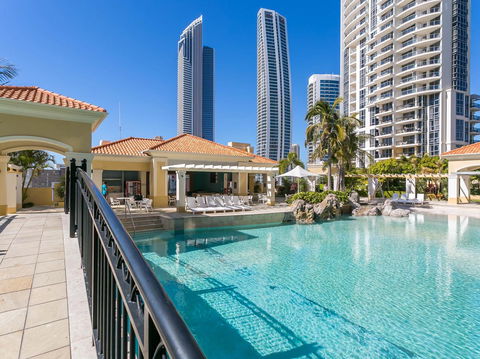 Towers Of Chevron - Private Apartment - Accommodation Sunshine Coast 11