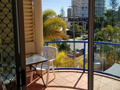 Surfers Beach Resort One - Accommodation Sunshine Coast 23