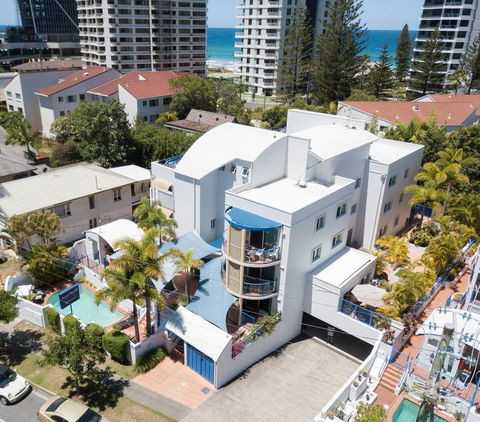Surfers Beach Resort One - Accommodation Sunshine Coast 34
