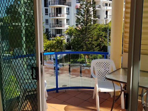 Surfers Beach Resort One - Accommodation Sunshine Coast 25