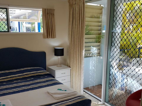 Surfers Beach Resort One - Accommodation Sunshine Coast 15