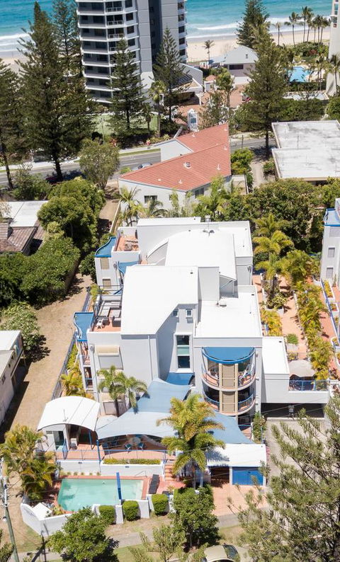 Surfers Beach Resort One - Accommodation Sunshine Coast 33