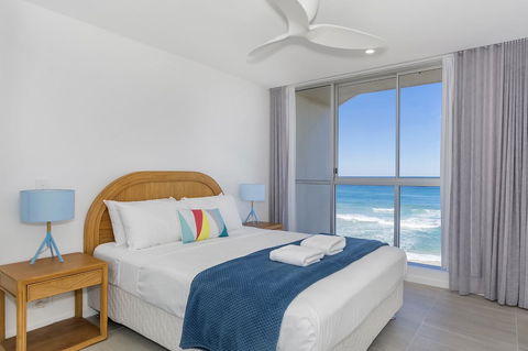 Golden Sands On The Beach - Absolute Beachfront Apartments - Accommodation Sunshine Coast 17