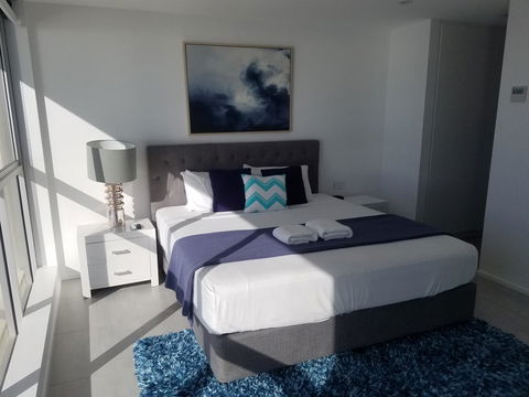 Golden Sands On The Beach - Absolute Beachfront Apartments - Accommodation Sunshine Coast 11