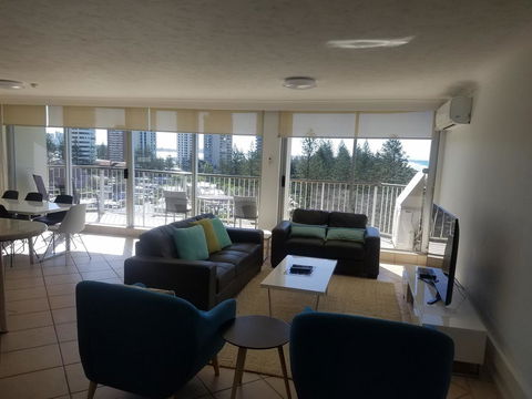 Golden Sands On The Beach - Absolute Beachfront Apartments - Accommodation Sunshine Coast 37