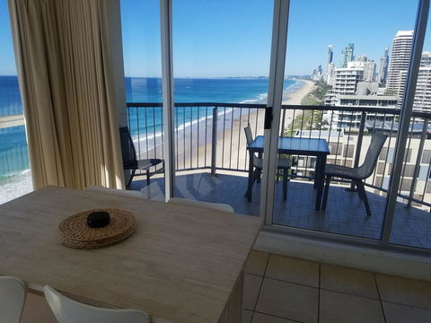 Golden Sands On The Beach - Absolute Beachfront Apartments - Accommodation Sunshine Coast 39