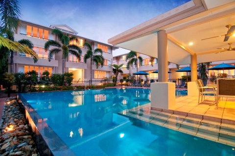 Cayman Villas Port Douglas - Accommodation Sunshine Coast 1