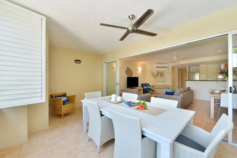 Cayman Villas Port Douglas - Accommodation Sunshine Coast 38