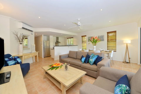 Cayman Villas Port Douglas - Accommodation Sunshine Coast 44