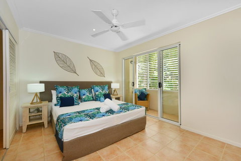 Cayman Villas Port Douglas - Accommodation Sunshine Coast 28