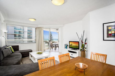 Kirra Beach Apartments - Accommodation Sunshine Coast 31