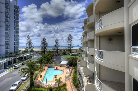 Kirra Beach Apartments - Accommodation Sunshine Coast 26