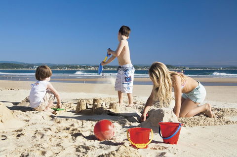 Kirra Beach Apartments - Accommodation Sunshine Coast 10