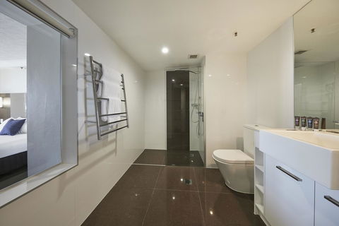 Novotel Surfers Paradise - Accommodation Sunshine Coast 30