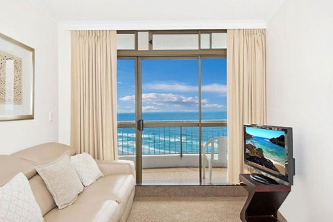 Surfers International Apartments - Accommodation Sunshine Coast 27