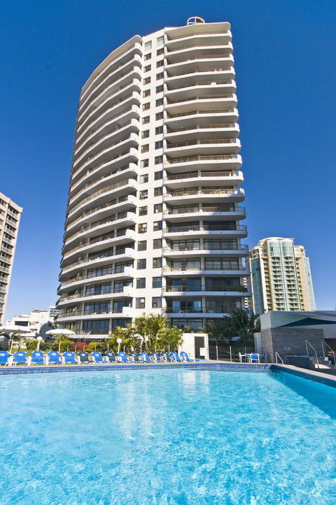 Surfers International Apartments - Accommodation Sunshine Coast 0