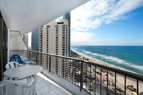 Surfers International Apartments - Accommodation Sunshine Coast 13