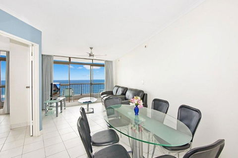 Surfers International Apartments - Accommodation Sunshine Coast 16
