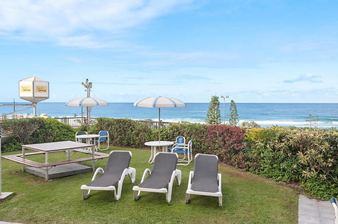 Surfers International Apartments - Accommodation Sunshine Coast 3